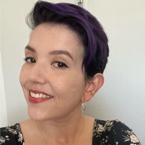 Meet your Posher, Eva